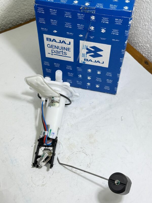 BOMBA DE GASOLINA CON FLOTADOR PARA PULSAR NS 200 FI ORIGINAL BAJAJ - Imagen 2
