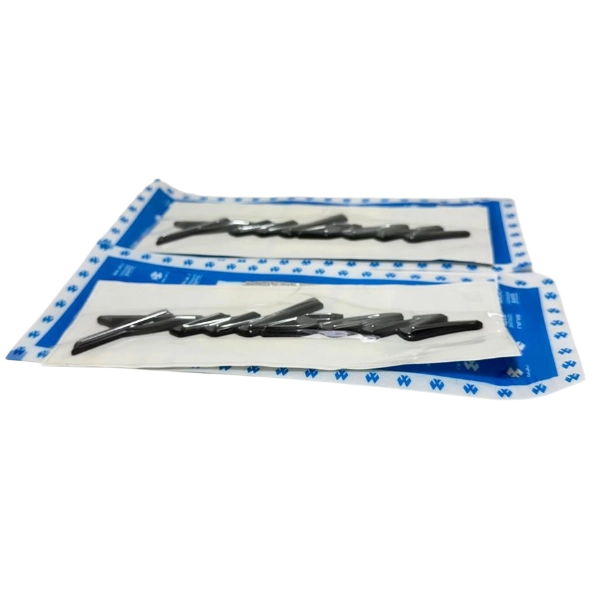 PAR EMBLEMA 3D DERECHO GRIS NS 200 (PINTADO) - Imagen 3
